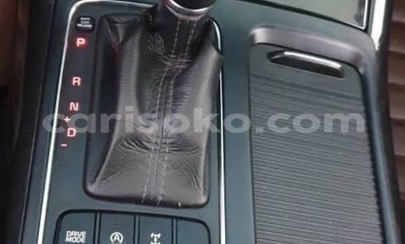 Acheter Occasion Voiture Kia Sorento Noir à Kigali, Rwanda Acheter Occasion Voiture Kia Sorento Noir à Kigali, Rwanda