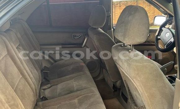 Acheter Occasion Voiture Kia Sorento Noir à Kigali, Rwanda Acheter Occasion Voiture Kia Sorento Noir à Kigali, Rwanda