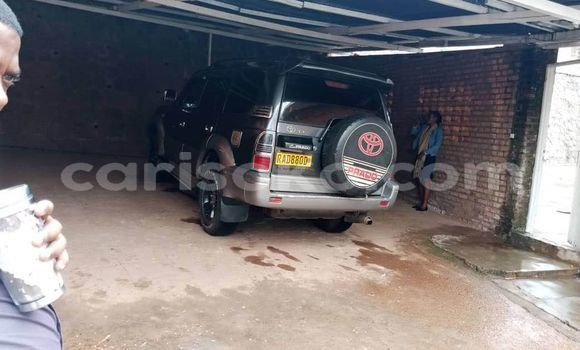 Acheter Occasion Voiture Toyota Prado Noir à Kigali, Rwanda Acheter Occasion Voiture Toyota Prado Noir à Kigali, Rwanda