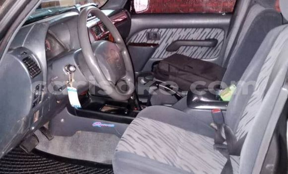 Acheter Occasion Voiture Toyota Prado Noir à Kigali, Rwanda Acheter Occasion Voiture Toyota Prado Noir à Kigali, Rwanda