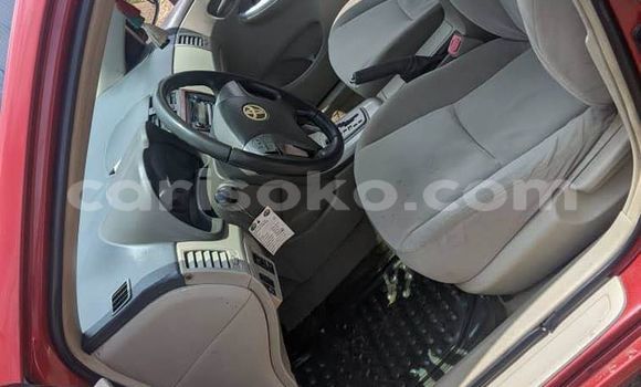 Acheter Occasion Voiture Toyota Corolla Rouge à Kigali, Rwanda Acheter Occasion Voiture Toyota Corolla Rouge à Kigali, Rwanda