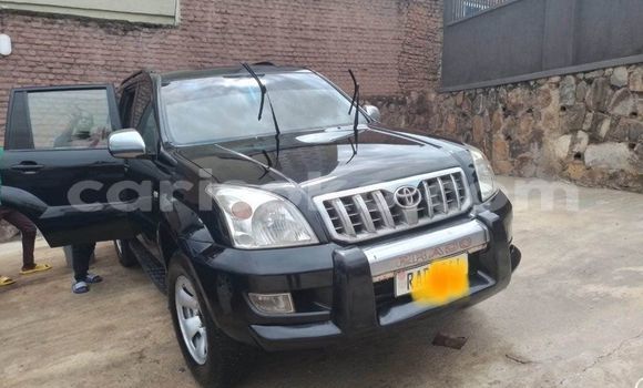 Acheter Occasion Voiture Toyota Land Cruiser Prado Noir à Kigali, Rwanda Acheter Occasion Voiture Toyota Land Cruiser Prado Noir à Kigali, Rwanda