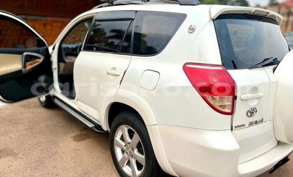اشتري مستعمل Toyota RAV4 Blanc سيارة في Kigali في Rwanda اشتري مستعمل Toyota RAV4 Blanc سيارة في Kigali في Rwanda