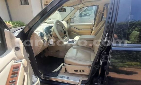 Acheter Occasion Voiture Ford Mustang Noir à Kigali, Rwanda Acheter Occasion Voiture Ford Mustang Noir à Kigali, Rwanda