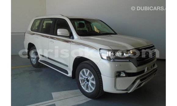 Buy Import Toyota Land Cruiser White Car in Import - Dubai in Rwanda Buy Import Toyota Land Cruiser White Car in Import - Dubai in Rwanda