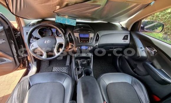 Acheter Occasion Voiture Hyundai Tucson Noir à Kigali, Rwanda Acheter Occasion Voiture Hyundai Tucson Noir à Kigali, Rwanda