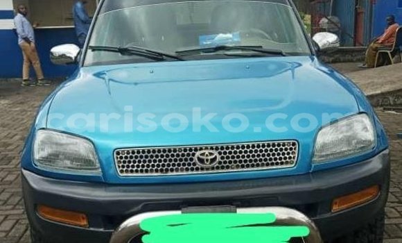 Acheter Occasion Voiture Toyota RAV4 Bleu à Kigali, Rwanda Acheter Occasion Voiture Toyota RAV4 Bleu à Kigali, Rwanda