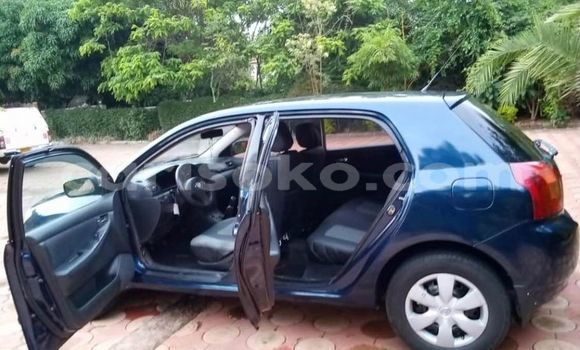Acheter Occasion Voiture Toyota Corolla Bleu à Kigali, Rwanda Acheter Occasion Voiture Toyota Corolla Bleu à Kigali, Rwanda