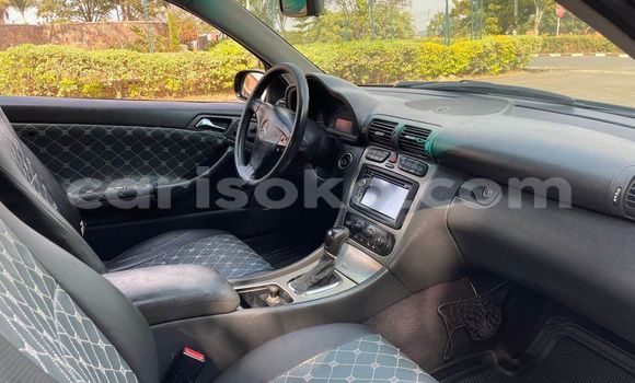 Acheter Occasion Voiture Mercedes-Benz B-klasse Noir à Kigali, Rwanda Acheter Occasion Voiture Mercedes-Benz B-klasse Noir à Kigali, Rwanda