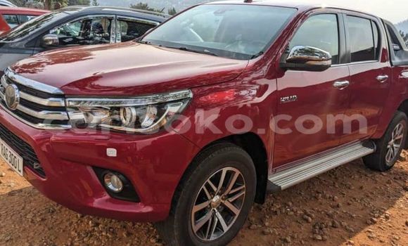 Acheter Occasion Voiture Toyota Hiluxe Revo Rouge à Kigali, Rwanda Acheter Occasion Voiture Toyota Hiluxe Revo Rouge à Kigali, Rwanda