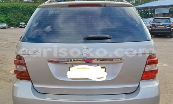 Sayi Na hannu Mercedes-Benz ML–Class Autre Mota in Kigali a Rwanda Sayi Na hannu Mercedes-Benz ML–Class Autre Mota in Kigali a Rwanda