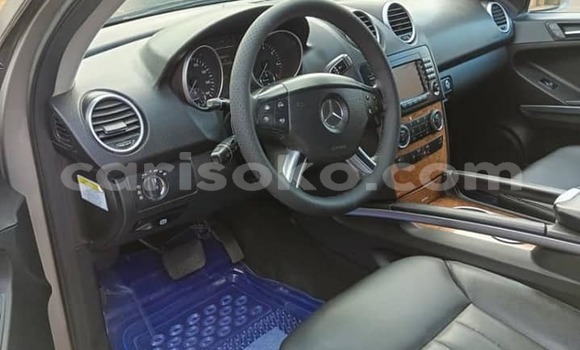 Sayi Na hannu Mercedes-Benz ML–Class Autre Mota in Kigali a Rwanda Sayi Na hannu Mercedes-Benz ML–Class Autre Mota in Kigali a Rwanda