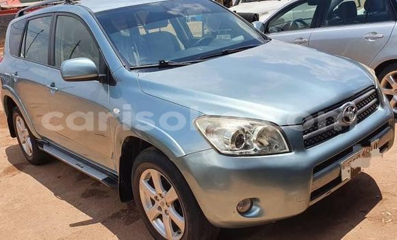 Sayi Na hannu Toyota RAV4 Beige Mota in Kigali a Rwanda Sayi Na hannu Toyota RAV4 Beige Mota in Kigali a Rwanda