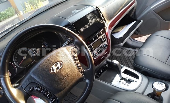اشتري مستعمل Hyundai Santa Fe Gris سيارة في Kigali في Rwanda اشتري مستعمل Hyundai Santa Fe Gris سيارة في Kigali في Rwanda