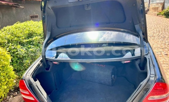 اشتري مستعمل Mercedes-Benz KOMPRESSOR Bleu سيارة في Kigali في Rwanda اشتري مستعمل Mercedes-Benz KOMPRESSOR Bleu سيارة في Kigali في Rwanda