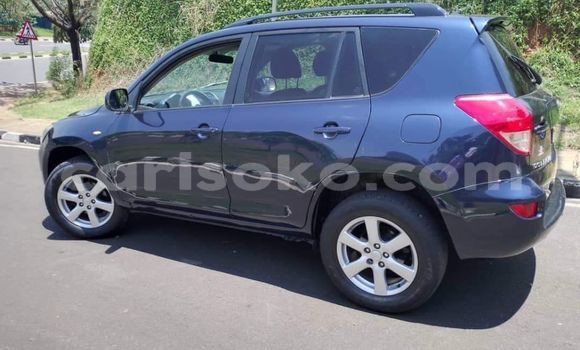 Sayi Na hannu Toyota RAV4 Gris Mota in Kigali a Rwanda Sayi Na hannu Toyota RAV4 Gris Mota in Kigali a Rwanda