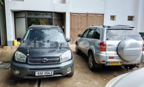 اشتري مستعمل Toyota RAV4 Autre سيارة في Kigali في Rwanda اشتري مستعمل Toyota RAV4 Autre سيارة في Kigali في Rwanda