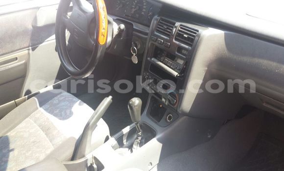 Acheter Neuf Voiture Toyota Carina Gris à Kigali, Rwanda Acheter Neuf Voiture Toyota Carina Gris à Kigali, Rwanda