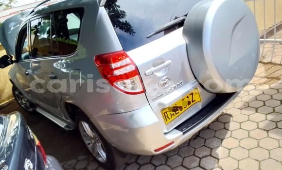 Sayi Na hannu Toyota RAV4 Autre Mota in Kigali a Rwanda Sayi Na hannu Toyota RAV4 Autre Mota in Kigali a Rwanda