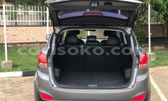 Sayi Na hannu Hyundai Tucson Gris Mota in Kigali a Rwanda Sayi Na hannu Hyundai Tucson Gris Mota in Kigali a Rwanda