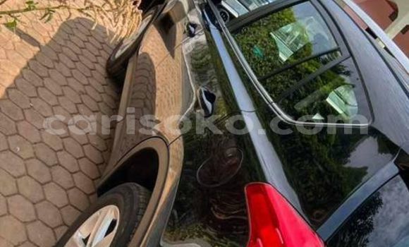 Sayi Na hannu Toyota RAV4 Noir Mota in Kigali a Rwanda Sayi Na hannu Toyota RAV4 Noir Mota in Kigali a Rwanda