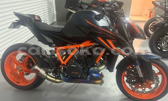 Acheter Occasion Moto KTM SuperDuke Noir à Kigali, Rwanda Acheter Occasion Moto KTM SuperDuke Noir à Kigali, Rwanda