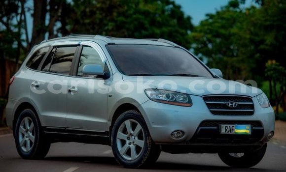 اشتري مستعمل Hyundai Santa Fe Autre سيارة في Kigali في Rwanda اشتري مستعمل Hyundai Santa Fe Autre سيارة في Kigali في Rwanda