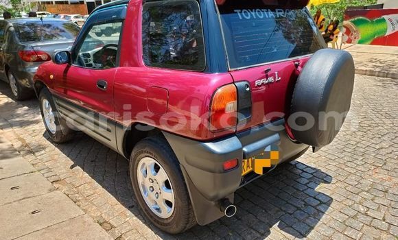 Acheter Occasion Voiture Toyota RAV4 Rouge à Kigali, Rwanda Acheter Occasion Voiture Toyota RAV4 Rouge à Kigali, Rwanda