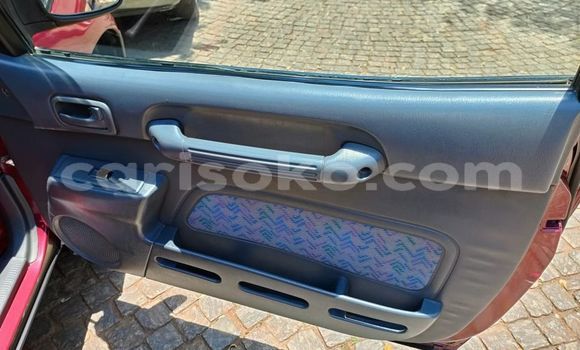 Acheter Occasion Voiture Toyota RAV4 Rouge à Kigali, Rwanda Acheter Occasion Voiture Toyota RAV4 Rouge à Kigali, Rwanda