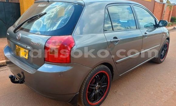 Acheter Occasion Voiture Toyota Corolla Gris à Kigali, Rwanda Acheter Occasion Voiture Toyota Corolla Gris à Kigali, Rwanda