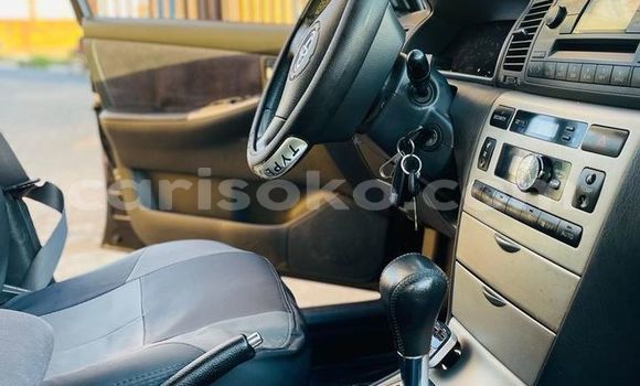 Acheter Occasion Voiture Toyota Corolla Noir à Kigali, Rwanda Acheter Occasion Voiture Toyota Corolla Noir à Kigali, Rwanda