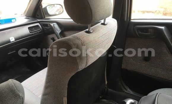 Acheter Occasion Voiture Toyota Carina E Noir à Kigali, Rwanda Acheter Occasion Voiture Toyota Carina E Noir à Kigali, Rwanda
