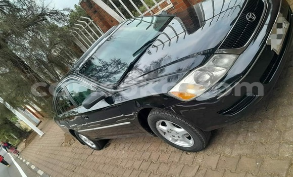 Acheter Occasion Voiture Toyota Corolla Noir à Kigali, Rwanda Acheter Occasion Voiture Toyota Corolla Noir à Kigali, Rwanda