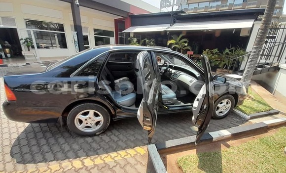Acheter Occasion Voiture Toyota Corolla Noir à Kigali, Rwanda Acheter Occasion Voiture Toyota Corolla Noir à Kigali, Rwanda
