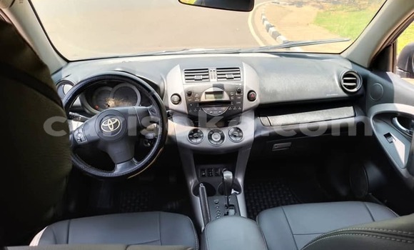 Acheter Occasion Voiture Toyota RAV4 Noir à Kigali, Rwanda Acheter Occasion Voiture Toyota RAV4 Noir à Kigali, Rwanda