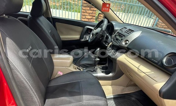 Acheter Occasion Voiture Toyota RAV4 Rouge à Kigali, Rwanda Acheter Occasion Voiture Toyota RAV4 Rouge à Kigali, Rwanda