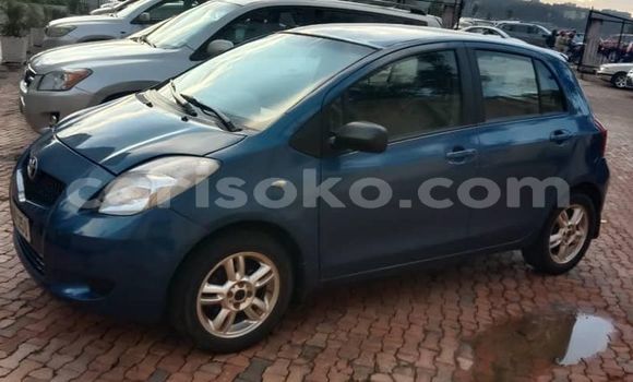 Acheter Occasion Voiture Toyota Yaris Bleu à Kigali, Rwanda Acheter Occasion Voiture Toyota Yaris Bleu à Kigali, Rwanda