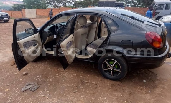 Acheter Occasion Voiture Toyota Corolla Noir à Kigali, Rwanda Acheter Occasion Voiture Toyota Corolla Noir à Kigali, Rwanda