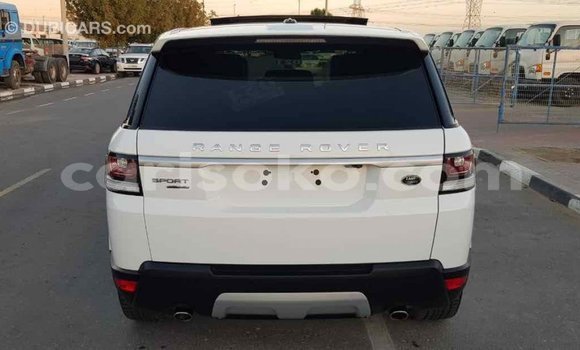 اشتري Imported Land Rover Range Rover Blanc سيارة في Import - Dubai في Rwanda اشتري Imported Land Rover Range Rover Blanc سيارة في Import - Dubai في Rwanda