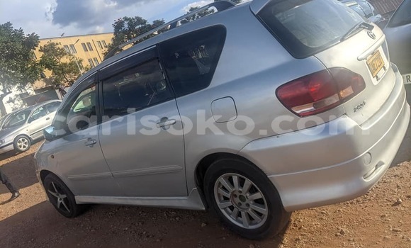 اشتري مستعمل Toyota Ipsum Autre سيارة في Kigali في Rwanda