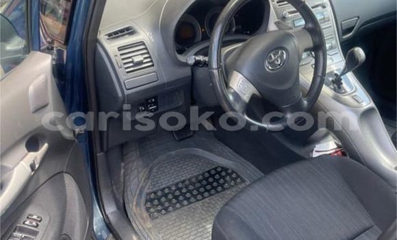 Acheter Occasion Voiture Toyota Auris Bleu à Kigali, Rwanda Acheter Occasion Voiture Toyota Auris Bleu à Kigali, Rwanda