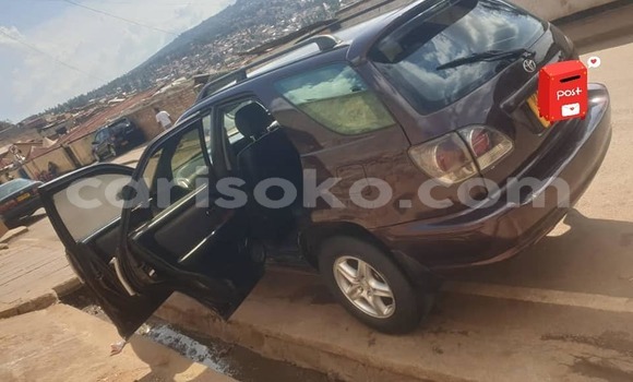 Sayi Na hannu Lexus CT Marron Mota in Kigali a Rwanda Sayi Na hannu Lexus CT Marron Mota in Kigali a Rwanda