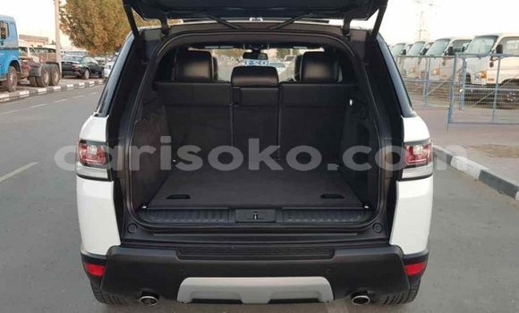 اشتري Imported Land Rover Range Rover Blanc سيارة في Import - Dubai في Rwanda اشتري Imported Land Rover Range Rover Blanc سيارة في Import - Dubai في Rwanda