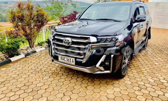 Sayi Na hannu Toyota Land Cruiser Noir Mota in Kigali a Rwanda Sayi Na hannu Toyota Land Cruiser Noir Mota in Kigali a Rwanda