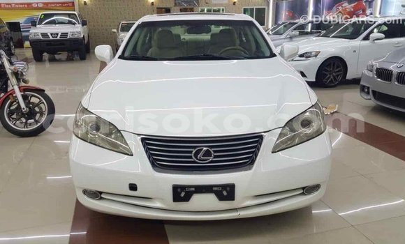 Buy Import Lexus ES White Car in Import - Dubai in Rwanda Buy Import Lexus ES White Car in Import - Dubai in Rwanda