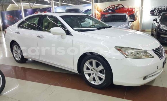 Buy Import Lexus ES White Car in Import - Dubai in Rwanda Buy Import Lexus ES White Car in Import - Dubai in Rwanda