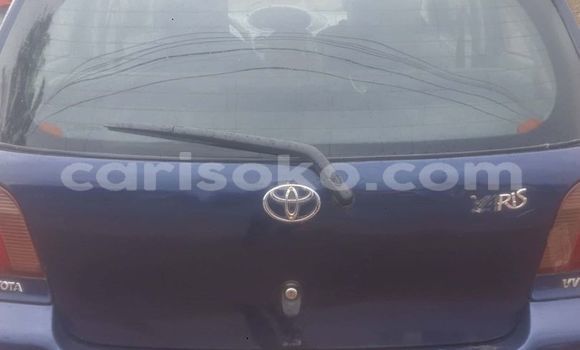 Acheter Occasion Voiture Toyota Yaris Bleu à Kigali, Rwanda Acheter Occasion Voiture Toyota Yaris Bleu à Kigali, Rwanda
