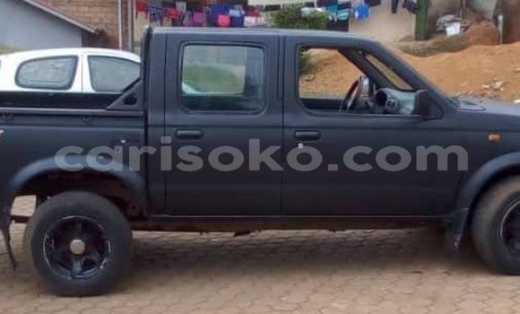 Acheter Occasion Voiture Nissan Hardbody Noir à Kigali, Rwanda