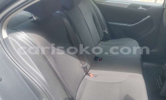 Acheter Occasion Voiture Volkswagen Jetta Gris à Kigali, Rwanda Acheter Occasion Voiture Volkswagen Jetta Gris à Kigali, Rwanda