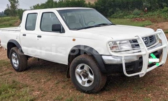 Acheter Occasion Voiture Nissan Hardbody Blanc à Kigali, Rwanda